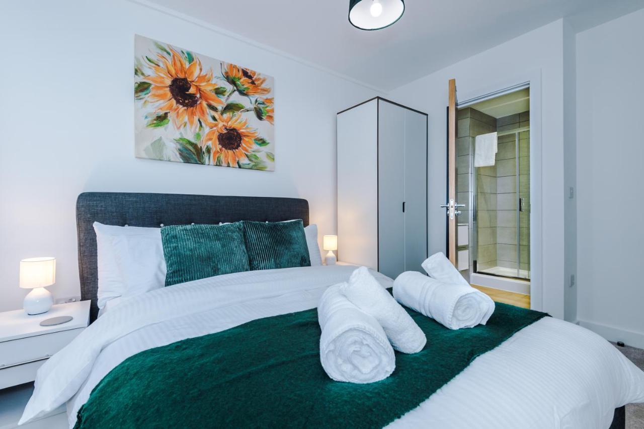 Manchester Stylish Haven: 2-Bed City Apartment Exterior photo